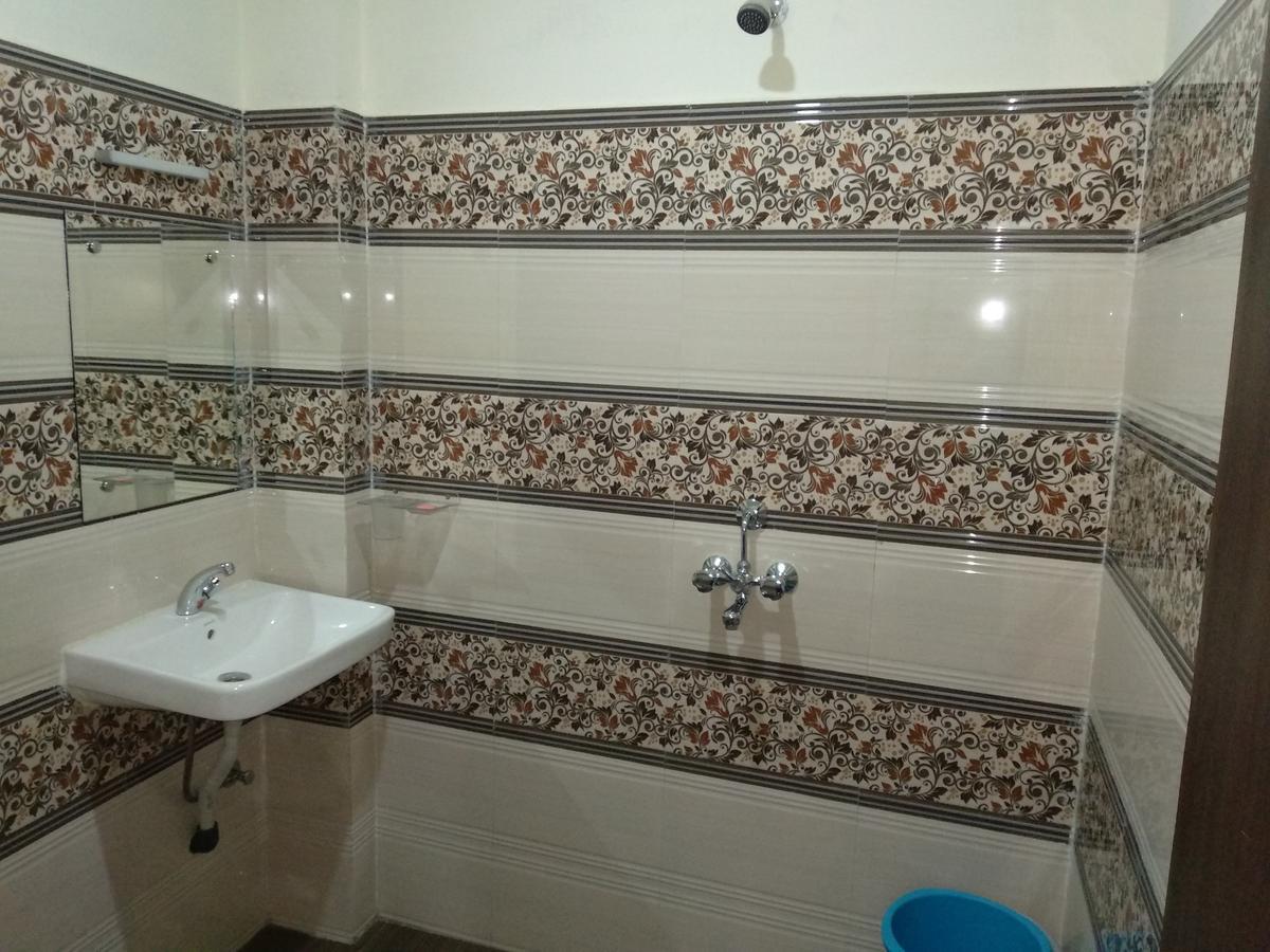 Oyo 60976 Hotel Shree Ji Morena Bagian luar foto